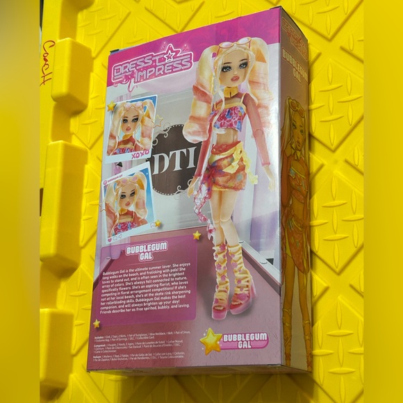 barbie dress to impress Dress to Impress Mystery Models main image 1